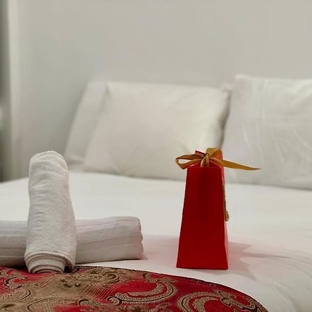 Appartamento Cozy Beautiful Flat City Center Madrid Esterno foto