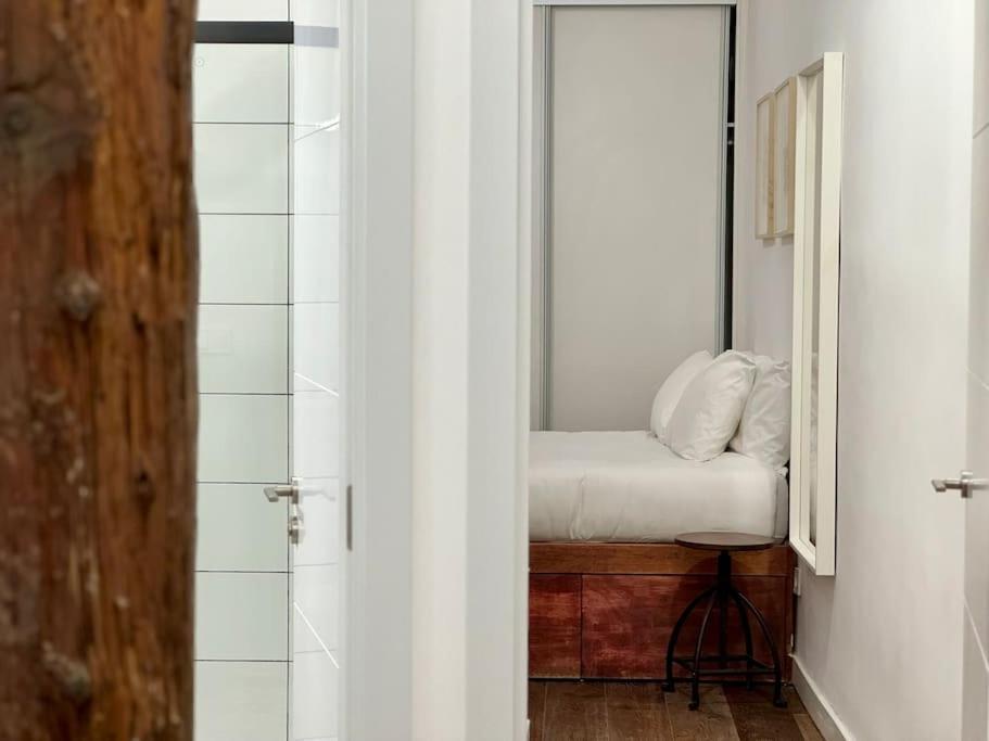 Appartamento Cozy Beautiful Flat City Center Madrid Esterno foto